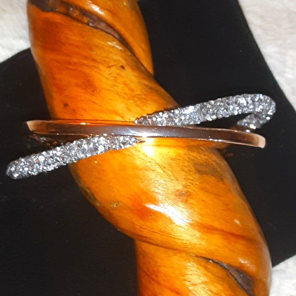 14k Rose Gold Crossover Cuff w/ Swarovski Crystals - Picture 1 of 7